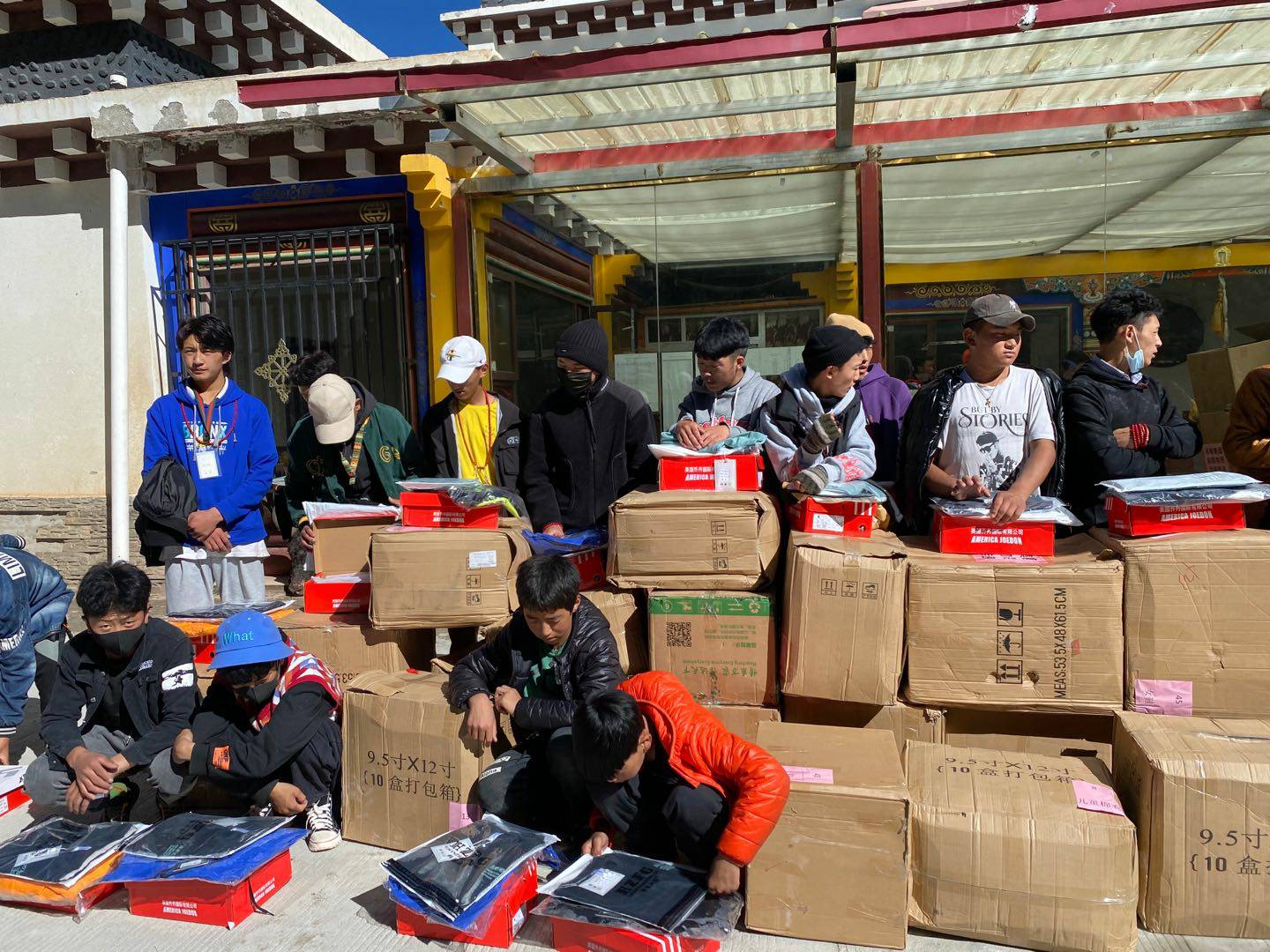 哈尔滨纬轩活动策划有限公司公益回顾丨家国同欢月同圆 温暖满载甘孜州(图7)